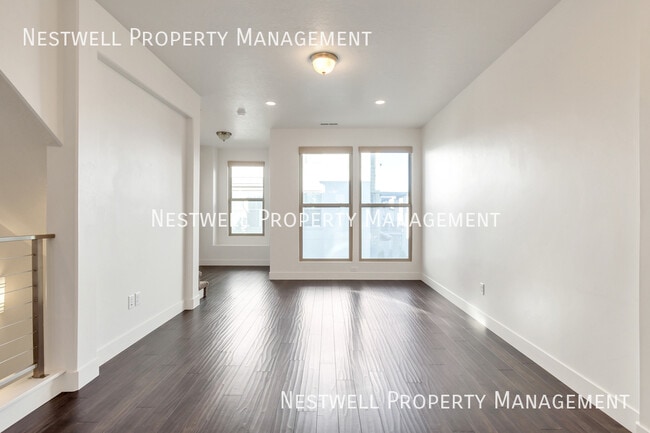 Photo - 11281 High Crest Ln