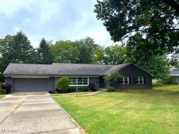 Building Photo - 2815 E Ray Dr Rental