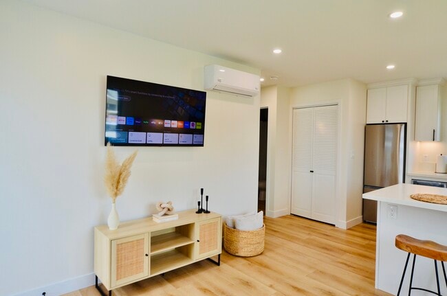 Photo - 21025 Barbados Cir