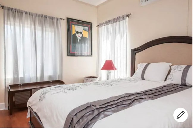 Extra large Master Bedroom - 1203 Gordon St Unidad 1205