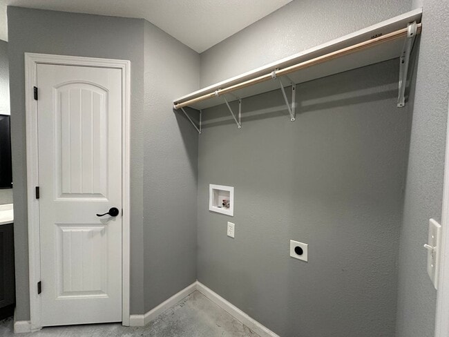Photo - 105 Evergreen Pl