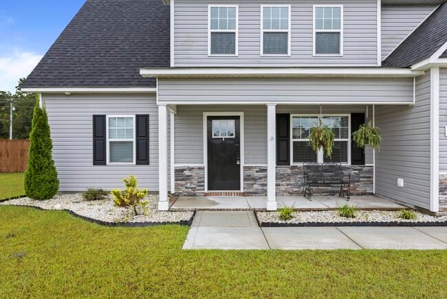 Photo - 202 Breakwater Dr