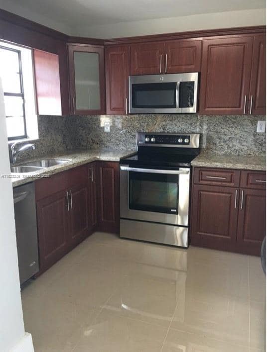 Photo - 5836 SW 144th Cir Pl