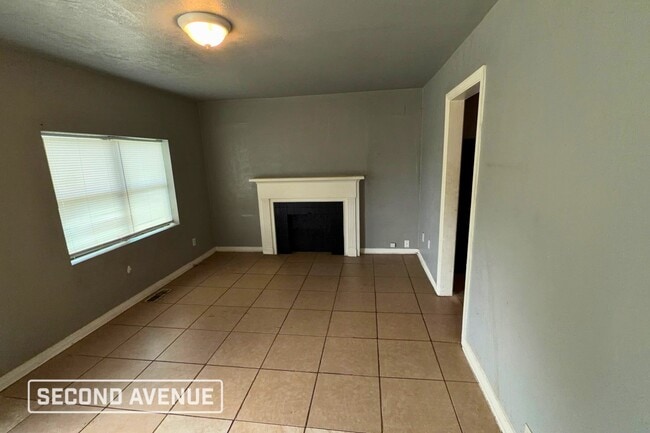 Photo - 2212 Miramar Blvd