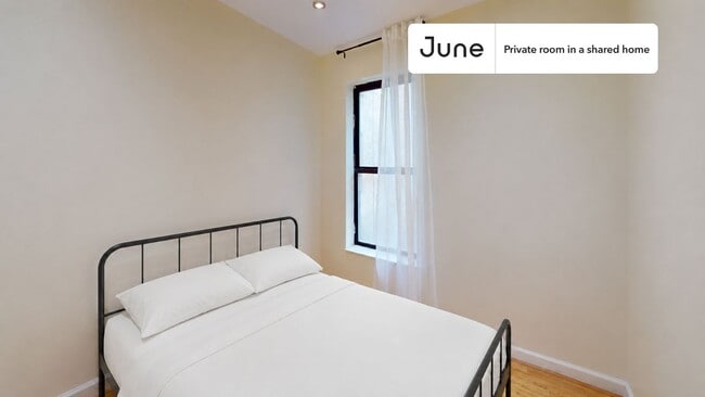 Building Photo - Room in Shared 6 bed/3 bath home in Upper West Side
