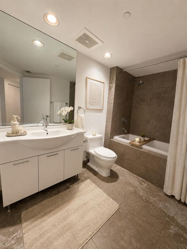 Photo - 475 Brickell Ave Unit 3010