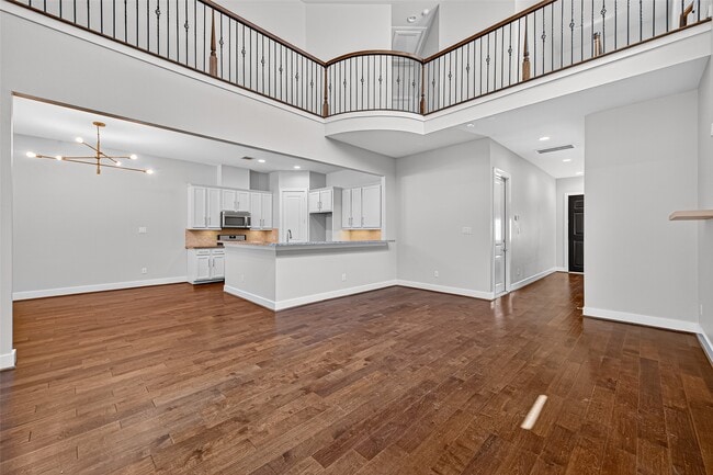 Photo - 9508 Cedarpost Square St