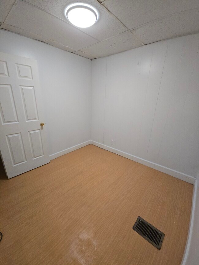 Photo - 6 N 4th St Unit 1