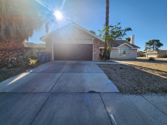 Building Photo - Affordable Single-Story Home