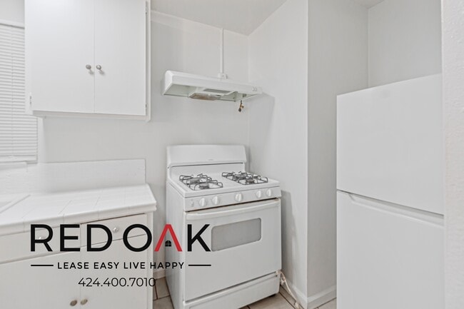 Photo - 739 Normandie Ave Unidad 101