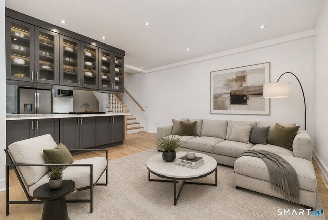1911 Summer St Unit 2