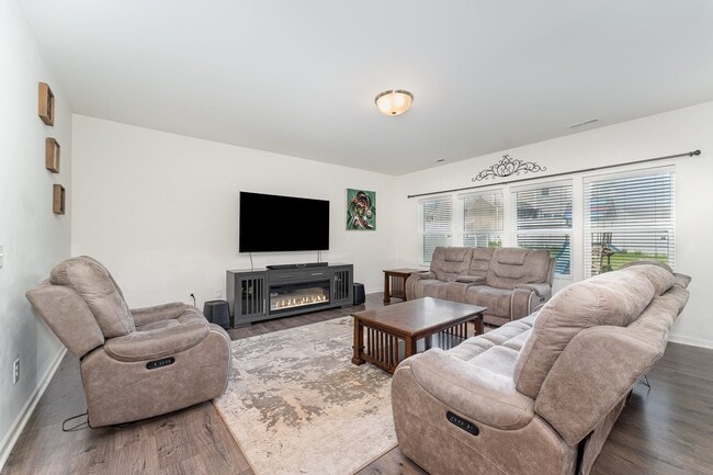 Photo - 5514 Hardie Farm Dr