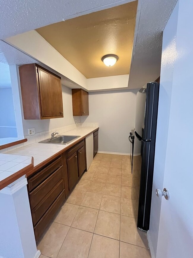 Photo - Spacious 1 bed 1 bath apartment Unit 3752