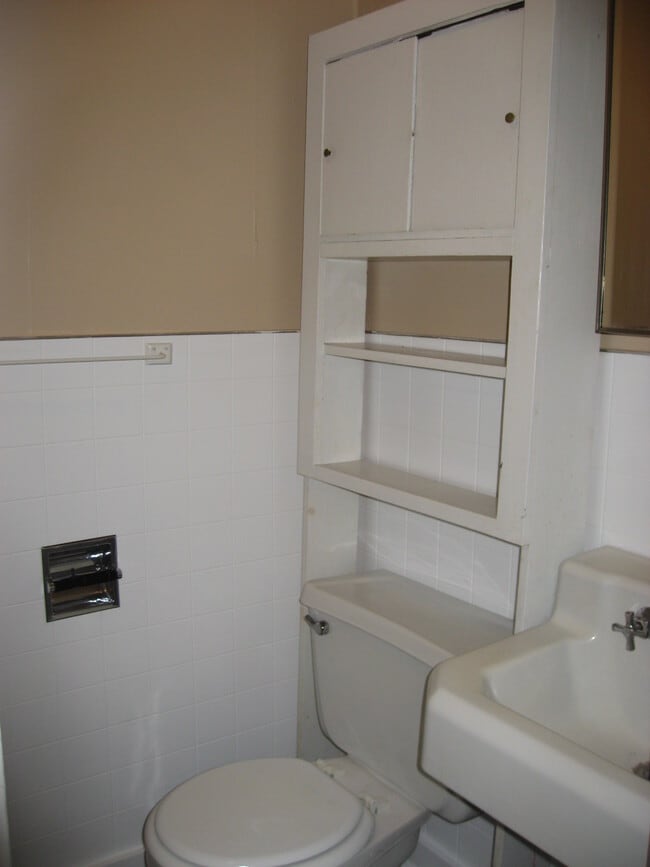 Photo - 211 N. New Apt. 1 Unit 1