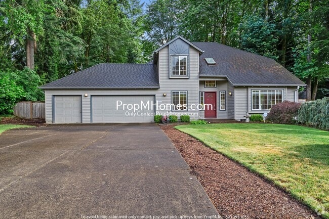 Building Photo - Spacious Four Bedroom Oasis in Lake Grove! Rental