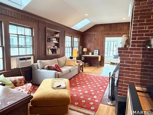 20 Norwalk Ave