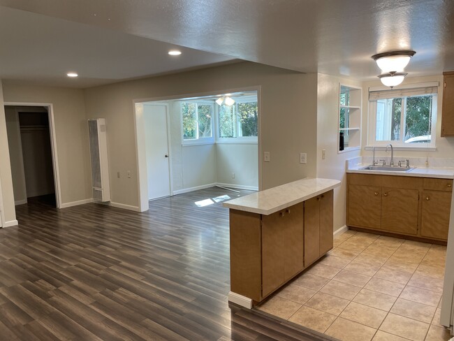 Photo - 14225 Lora Dr Townhome