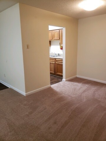 Autumn Chase Apartments