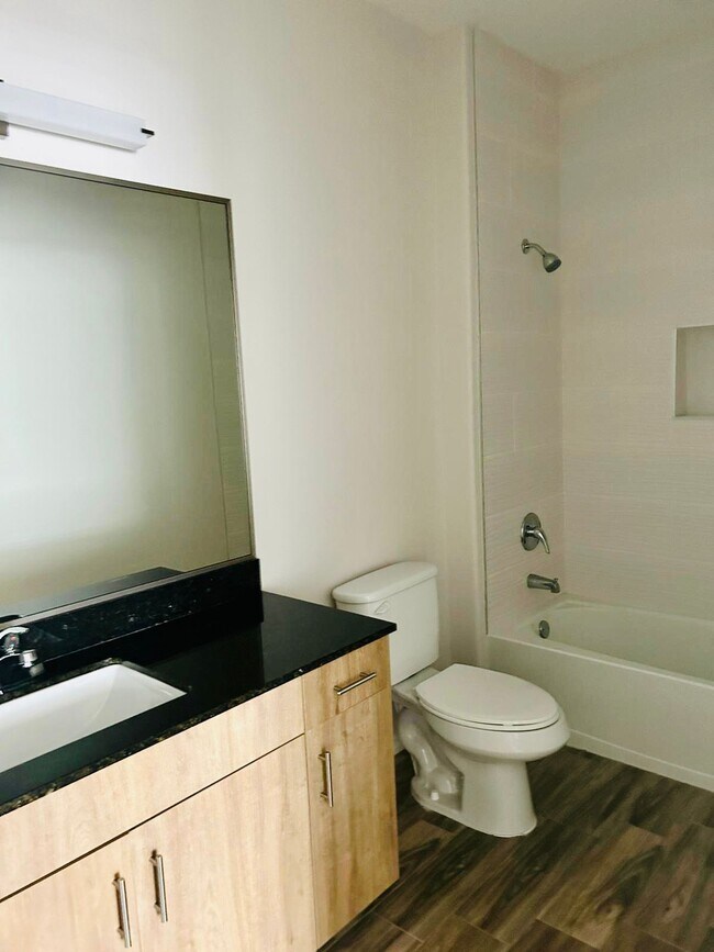 4907 Crown Point St Unit 2