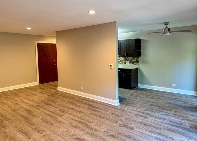 Photo - 5600 Hillcrest Ln Unit 2L