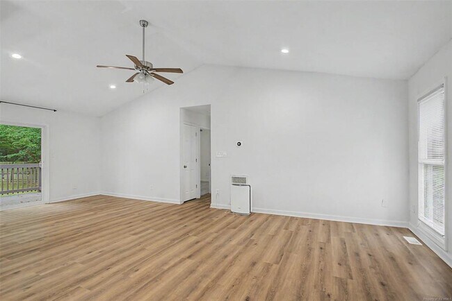 Photo - 6205 Adams Hunt Dr