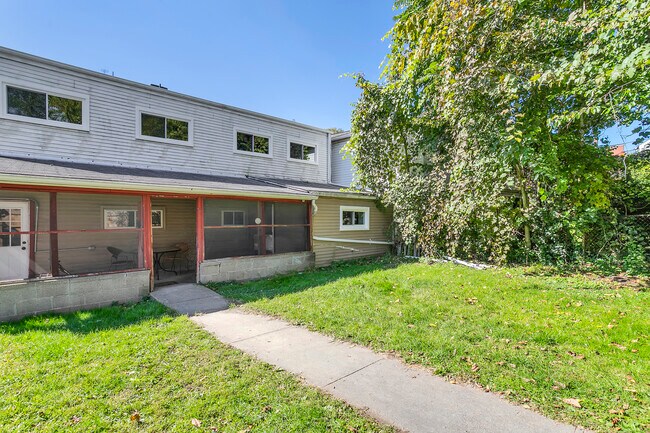 Photo - 808 Steuben St