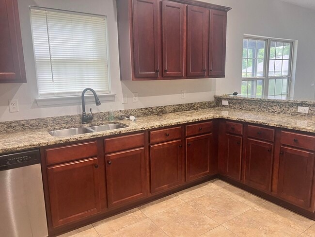 Photo - 411 Serene Ct