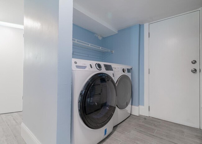 Photo - 23 Sachem St