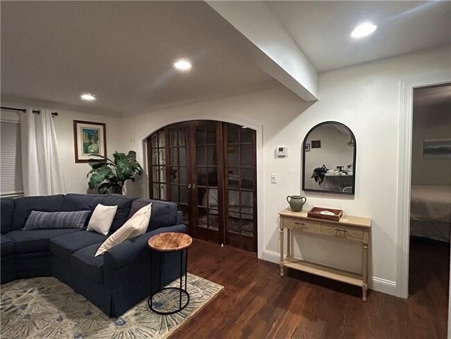 Photo - 70 Carroll Ave