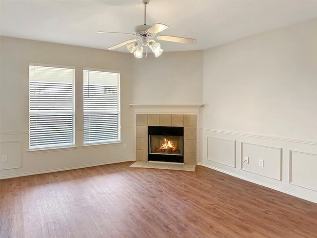Photo - 3457 Newgate St