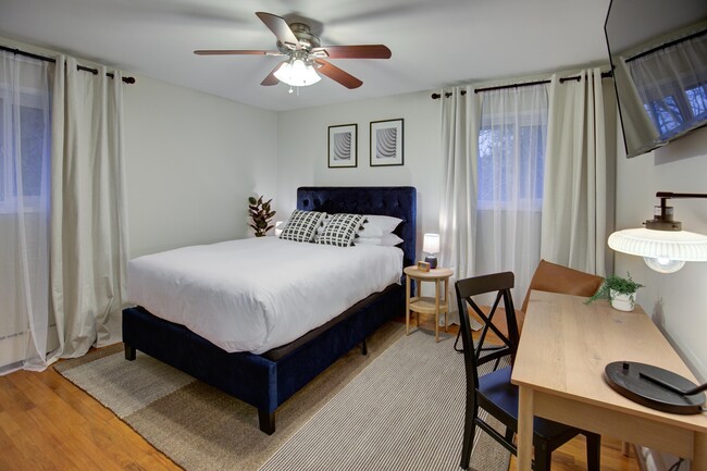 Photo - 1740 Bel-Aire Ave