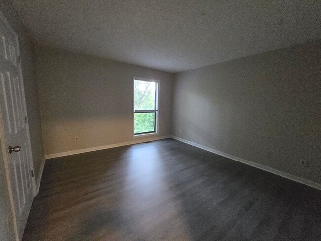 Photo - NEW LISTING!!!!!