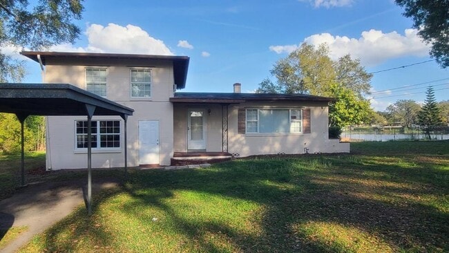 Photo - 2289 Dickson Ave