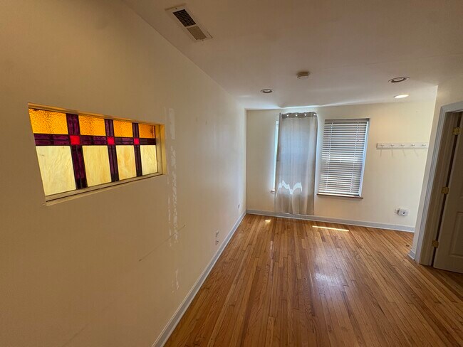 Photo - 2240 W Palmer St Unidad 1F