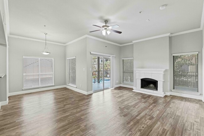 Living rOOM - Beckley Apartments