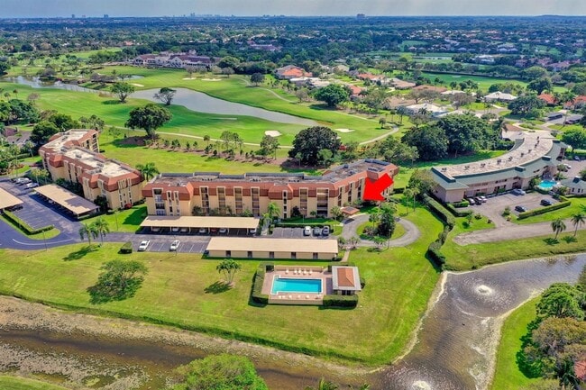 Building Photo - 5390 Woodland Lakes Dr Unit 1020