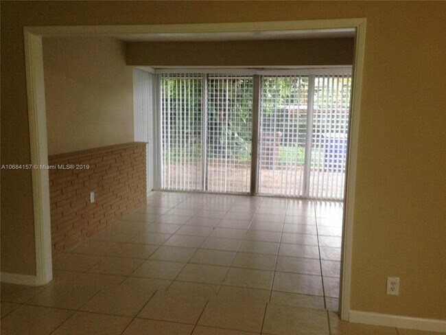 Photo - 1325 SE 1st Terrace