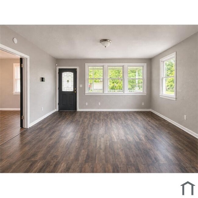 Photo - 600 Plum St