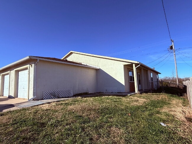 Photo - 3BR/Ba duplex in Branson West