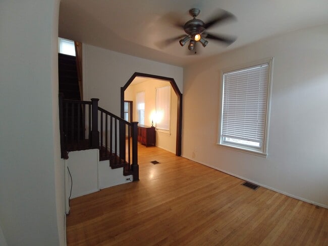 Photo - 982 N Randolph St