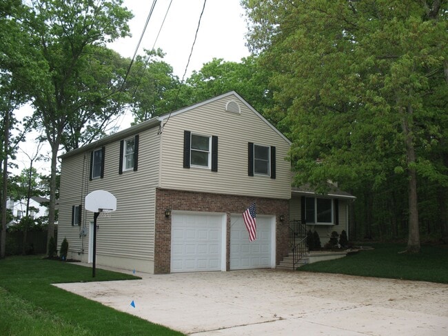 Photo - 13 Erma Dr