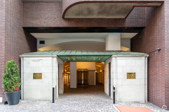 Photo - Morgan Court Apartments