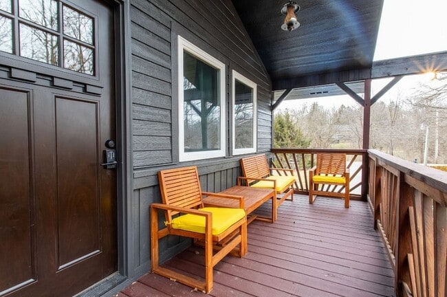 Photo - 7115 W 71st St