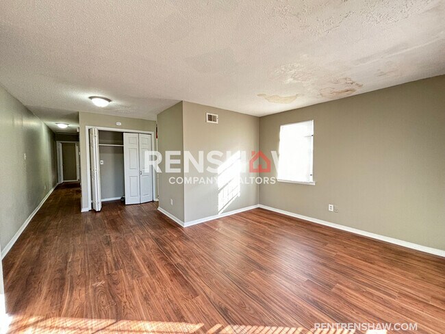 Photo - 4444 Arnold Cove