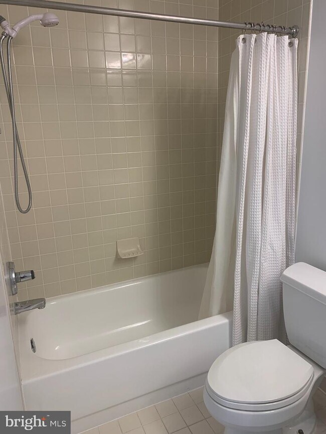 Photo - 100 Harborview Dr Unidad 502