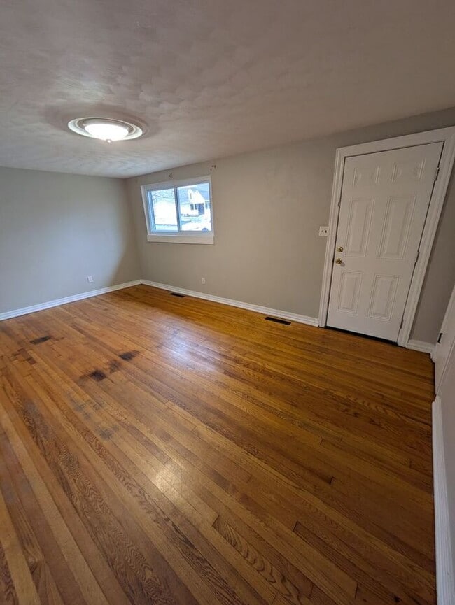 Photo - 3BD/2.5BA Single Family Home in Conover, NC