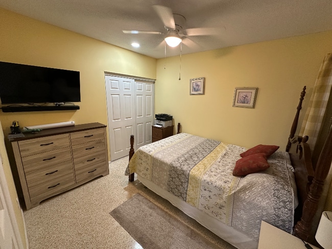 Photo - 819 Schumann Dr