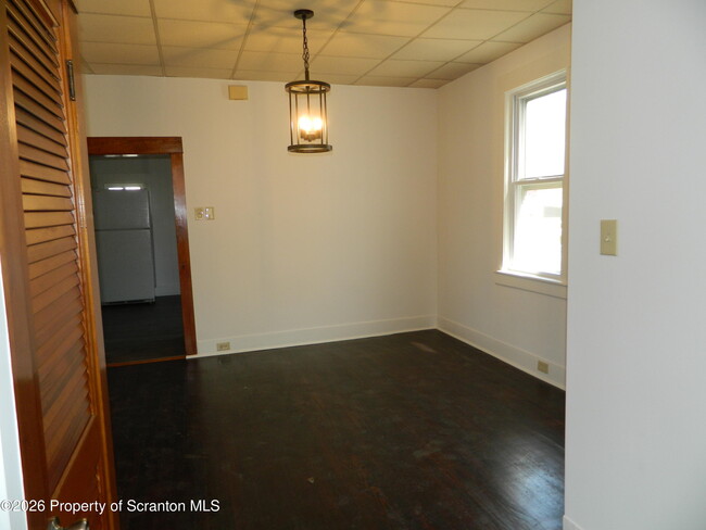 Photo - 127 E Pine St