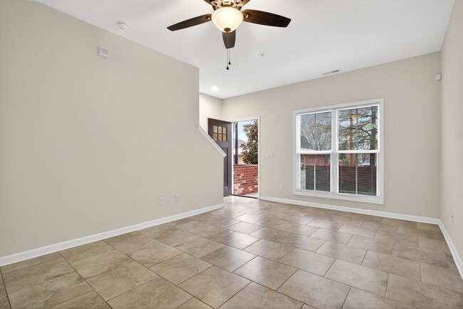 Photo - 117 Charlotte Dr Unidad 117