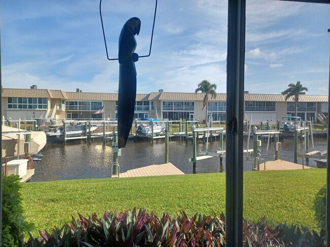 Photo - Ocean view FULLY FURNISHED 2+ / 2 with Boa...